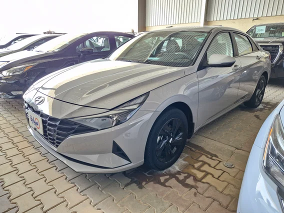 Hyundai Elantra Smart 2023 