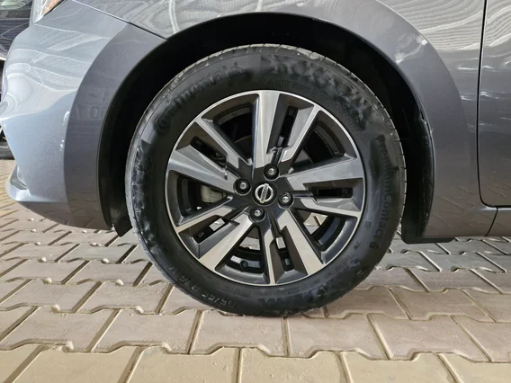 Nissan Sunny SL New Shape 2022 