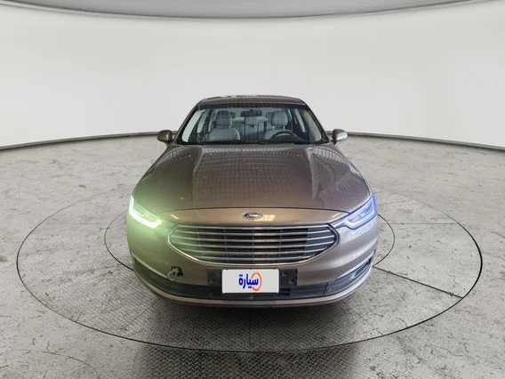 فورد تورس SE 2020 