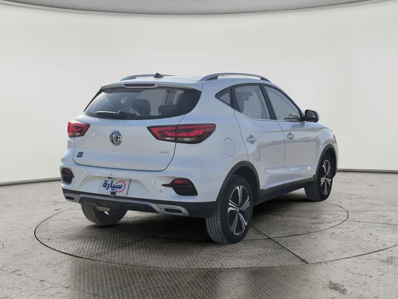 MG ZS LUX 2023 