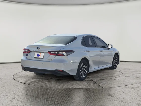 Toyota Camry  LE HEV 2022 