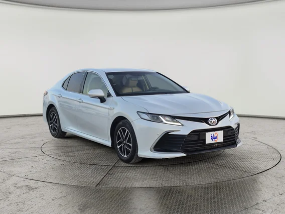 Toyota Camry  LE HEV 2022 