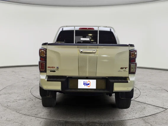 Isuzu D-max GT 2023 دبل