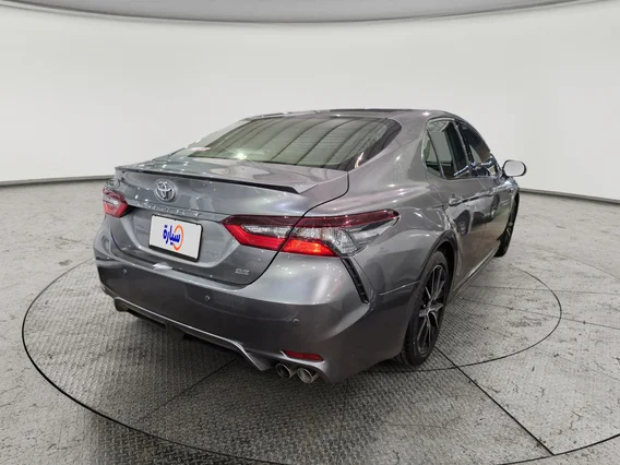 Toyota Camry  SE 2023 