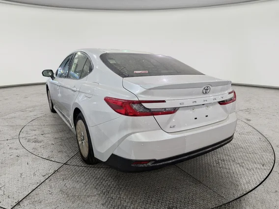 Toyota Camry  LE 2025 