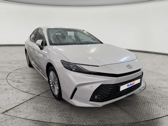 Toyota Camry  LE 2025 