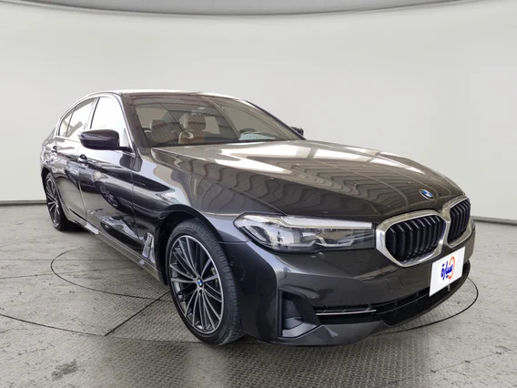 BMW 5 Series 520i 2023 