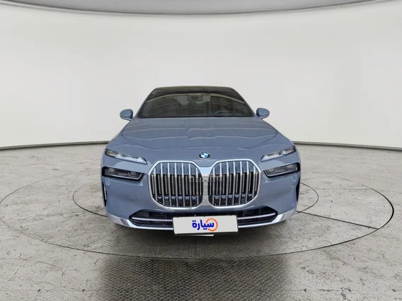 BMW 7 Series 740 i 2023 
