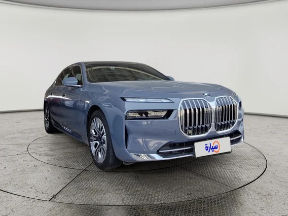 BMW 7 Series 740 i 2023 