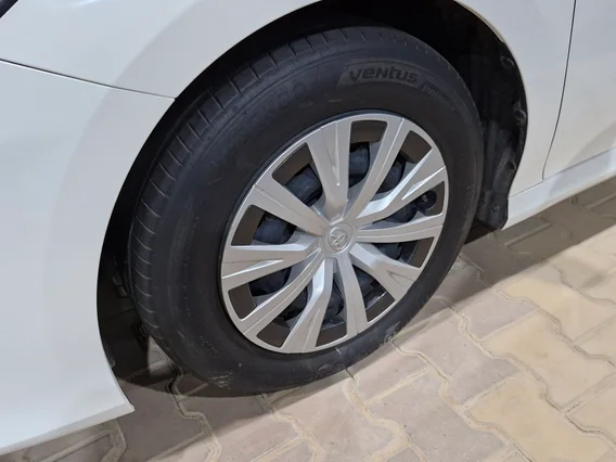 Toyota Camry  LE 2023 