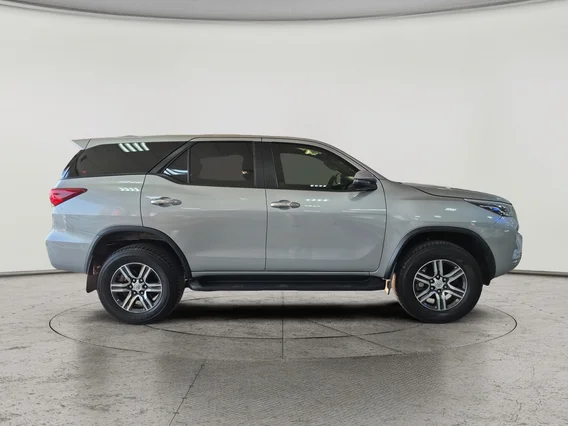 Toyota Fortuner GX 2025 