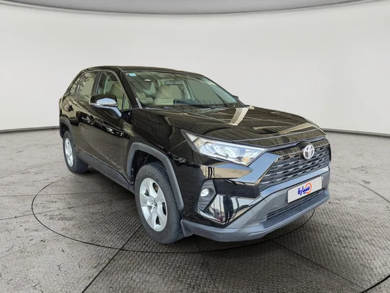 Toyota RAV4 LE 2021 