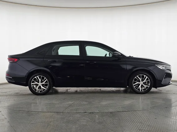 Geely Emgrand GS 2023 