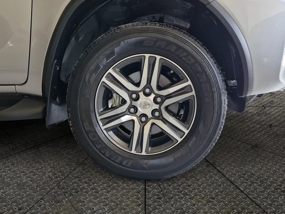 Toyota Fortuner GX 2023 دبل