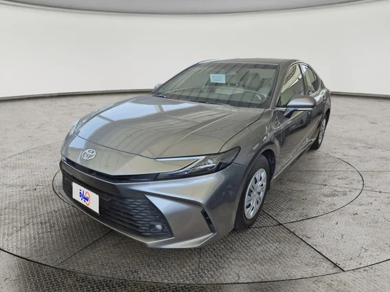 Toyota Camry  E 2025 