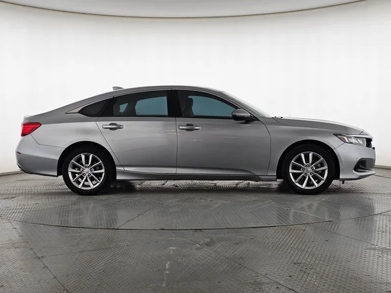 هوندا اكورد LX 2022