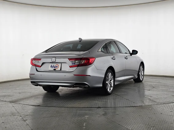 هوندا اكورد LX 2022