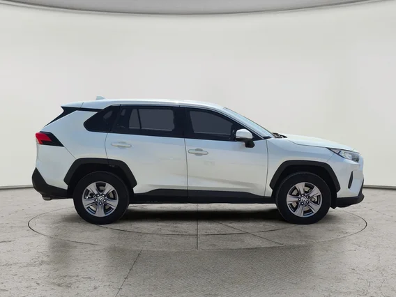 Toyota RAV4 LE 2022 
