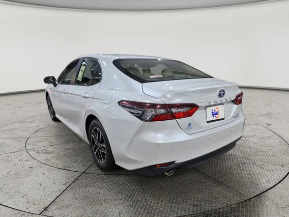 Toyota Camry  LE HEV 2023 