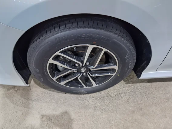 Toyota Camry  LE HEV 2023 