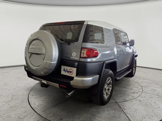 تويوتا اف جي FJ Cruiser 2023 دبل