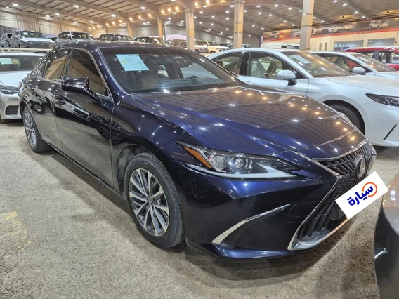 Lexus ES 300 H 2023 