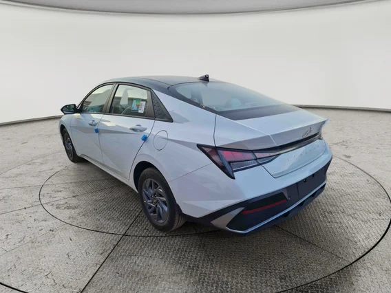 Hyundai Elantra Smart Plus	China 2026 