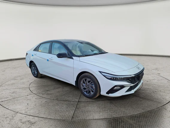 Hyundai Elantra Smart Plus	China 2026 