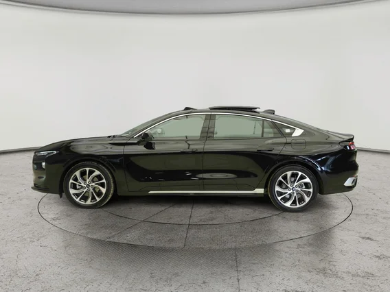 فورد تورس تيتانيوم 2026 