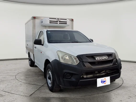 ايسوزو دي ماكس Crew Cab 2022 