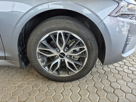 Kia K5 LX 2022 
