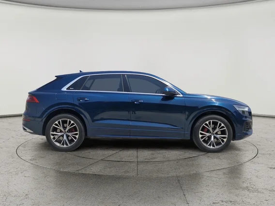 Audi Q8  55 TFSI quattro 2021 