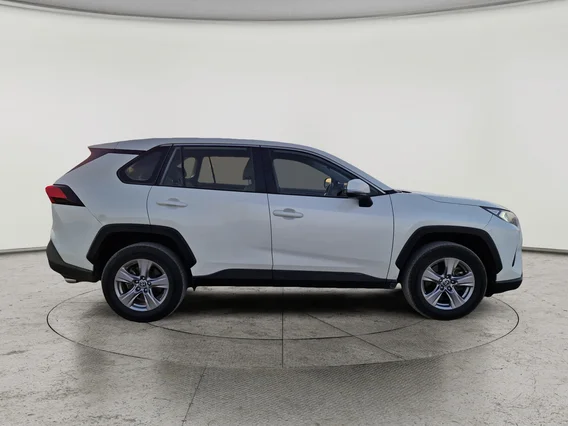 Toyota RAV4 LE 2022 