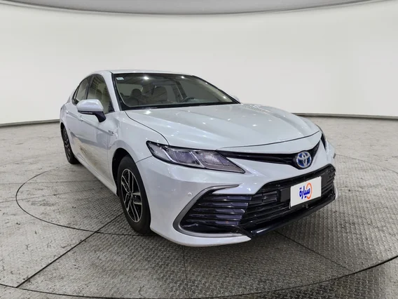 Toyota Camry  LE HEV 2024 