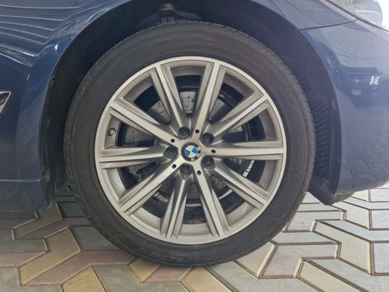 BMW 5 Series 520i 2023 