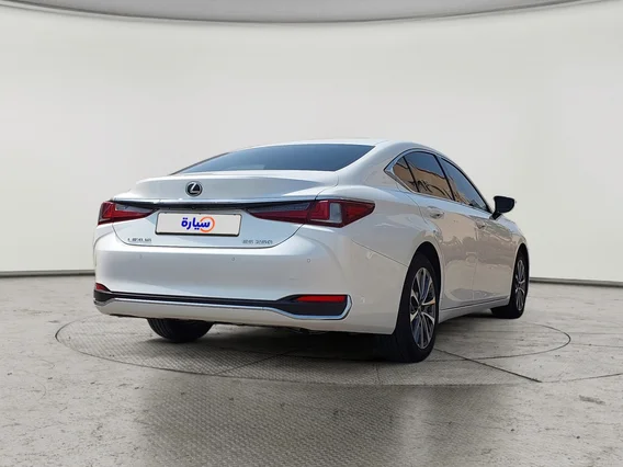 لكزس ES 250 AA Elegant 2023 