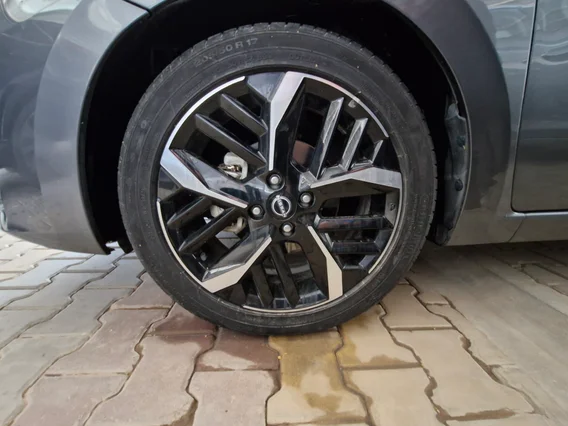 Nissan Sunny SL New Shape 2024 