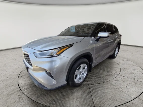 Toyota Highlander LE 2021 