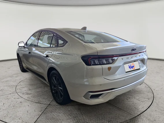 Ford Taurus Trend 2025 