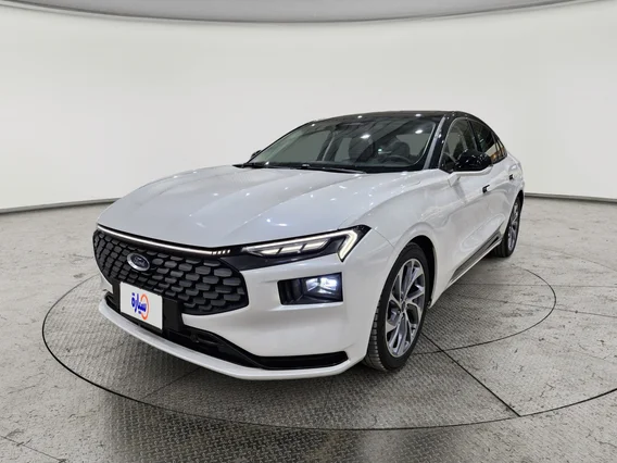 Ford Taurus Titanium 2022 