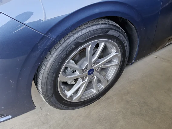 Ford Taurus Trend 2023 