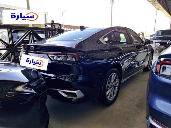 Ford Taurus Trend 2023 