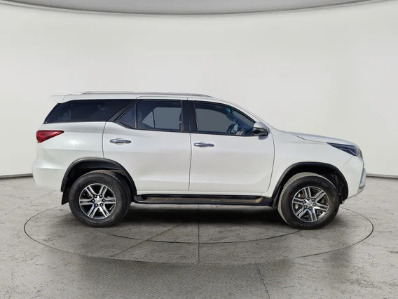 Toyota Fortuner VX 2023 دبل