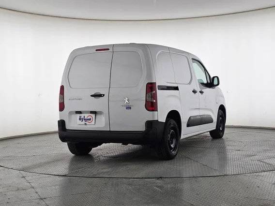 بيجو بارتنر Long van 2023 