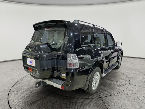 ميتسوبيشي باجيرو GLS 4Doors 2022 دبل