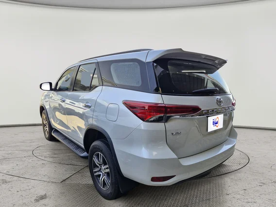 Toyota Fortuner VX 2023 دبل