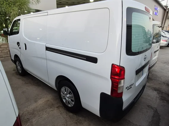 نيسان باص اورفان NV350 2021 