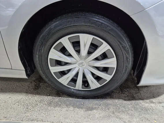 Toyota Camry  LE 2019 