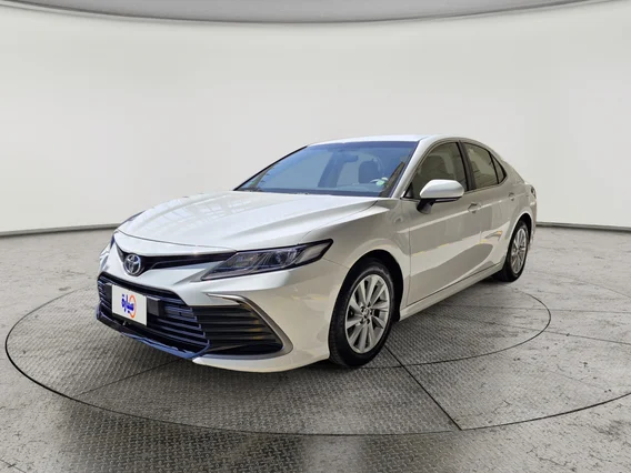 Toyota Camry  LE 2022 