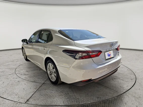 Toyota Camry  LE 2022 